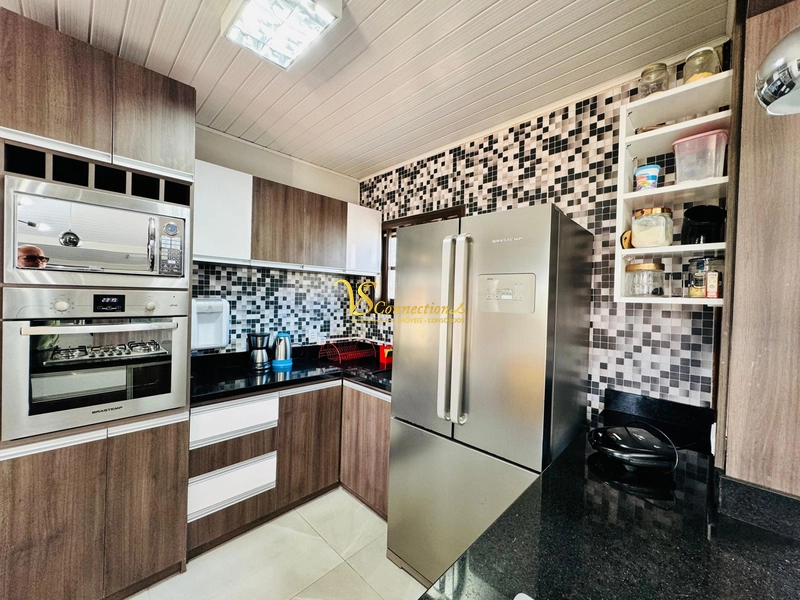 CASA DE ESQUINA PRÓXIMA DO MAR E CENTRO DE ATLÂNTIDA SUL: 11ª foto da galeria de imagens do imóvel