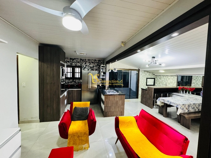 CASA DE ESQUINA PRÓXIMA DO MAR E CENTRO DE ATLÂNTIDA SUL: 9ª foto da galeria de imagens do imóvel