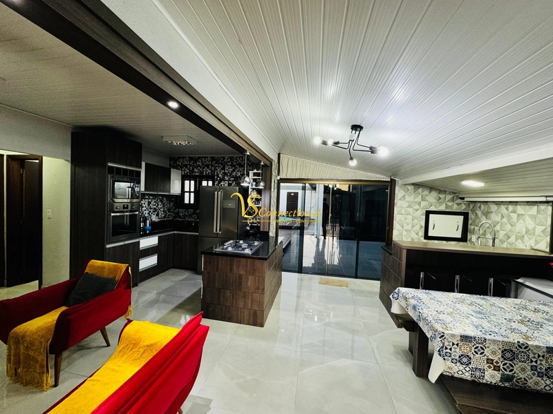 CASA DE ESQUINA PRÓXIMA DO MAR E CENTRO DE ATLÂNTIDA SUL: 16ª foto da galeria de imagens do imóvel