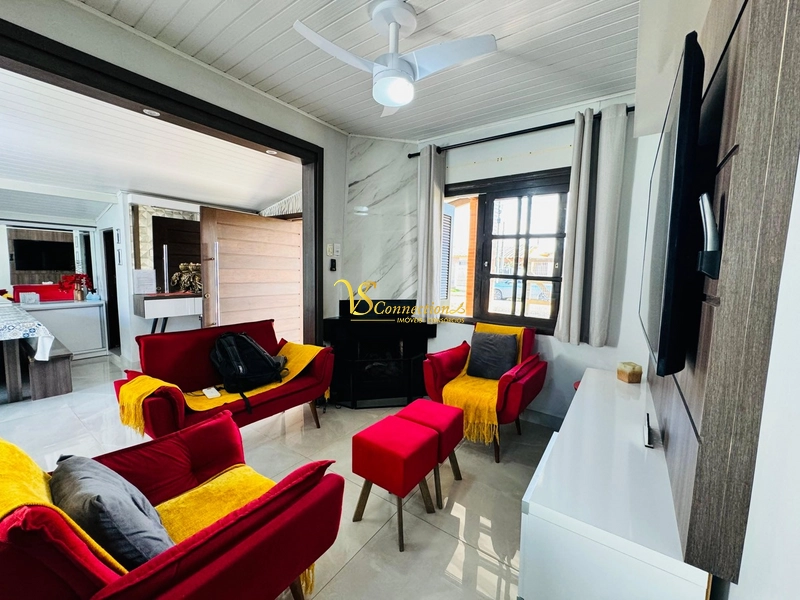 CASA DE ESQUINA PRÓXIMA DO MAR E CENTRO DE ATLÂNTIDA SUL: 7ª foto da galeria de imagens do imóvel