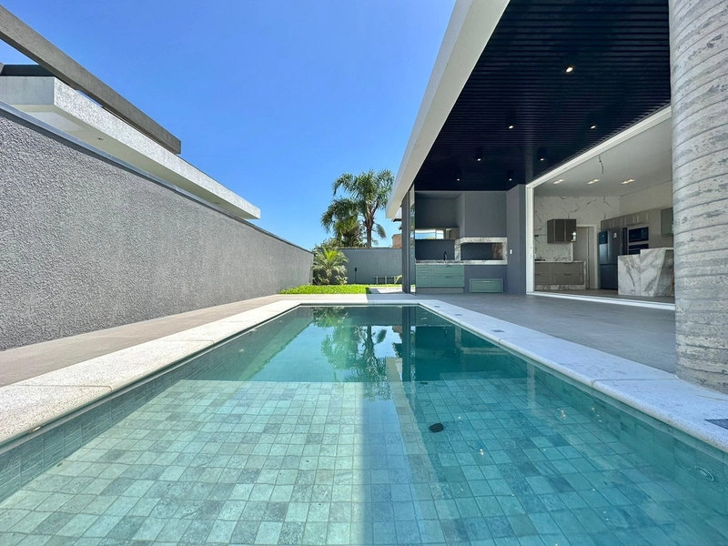 LINDA MANSÃO À VENDA COM PISCINA E PÁTIO AMPLO: 36ª foto da galeria de imagens do imóvel