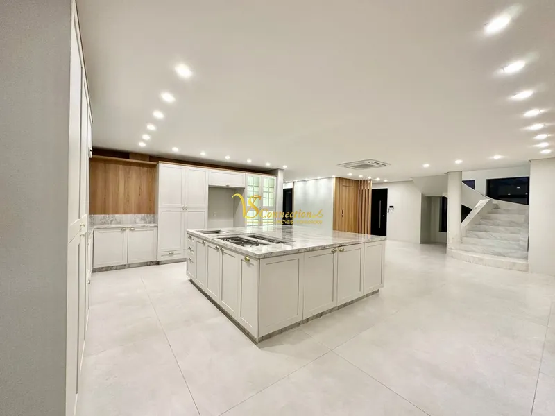 CASA NEOCLÁSSICA: 8ª foto da galeria de imagens do imóvel