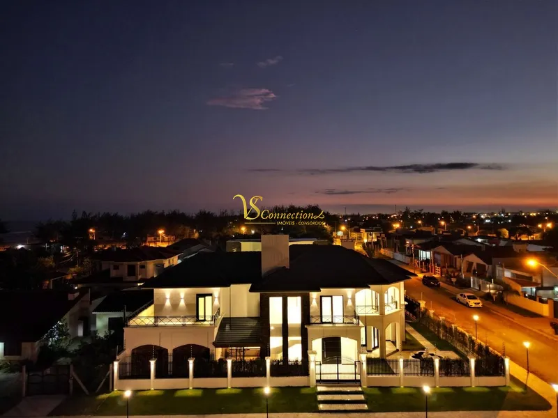 CASA NEOCLÁSSICA: 3ª foto da galeria de imagens do imóvel