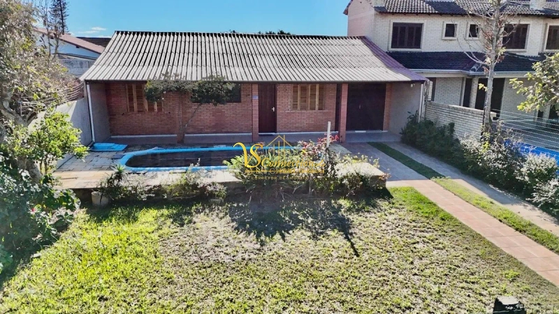 Casa à venda na praia de Rainha do Mar, uma quadra do Mar.: 1ª foto da galeria de imagens do imóvel