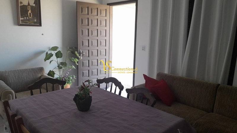Oportunidade Única: Casa de Esquina a 1 Quadra do Mar: 5ª foto da galeria de imagens do imóvel