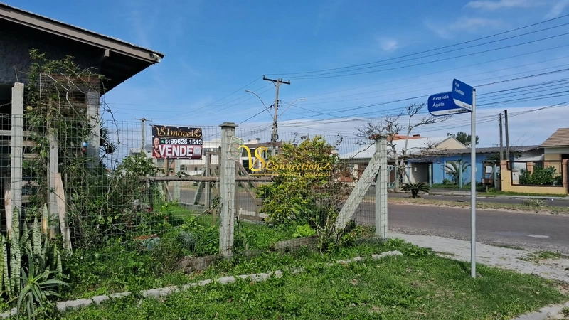 Oportunidade Única: Casa de Esquina a 1 Quadra do Mar: 1ª foto da galeria de imagens do imóvel