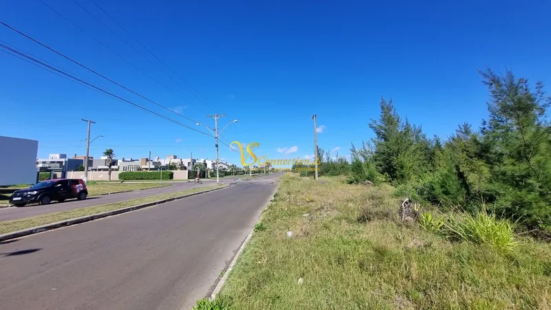 TERRENO À VENDA NA AVENIDA PARAGUASSÚ EM ATLÂNTIDA SUL: 2ª foto da galeria de imagens do imóvel