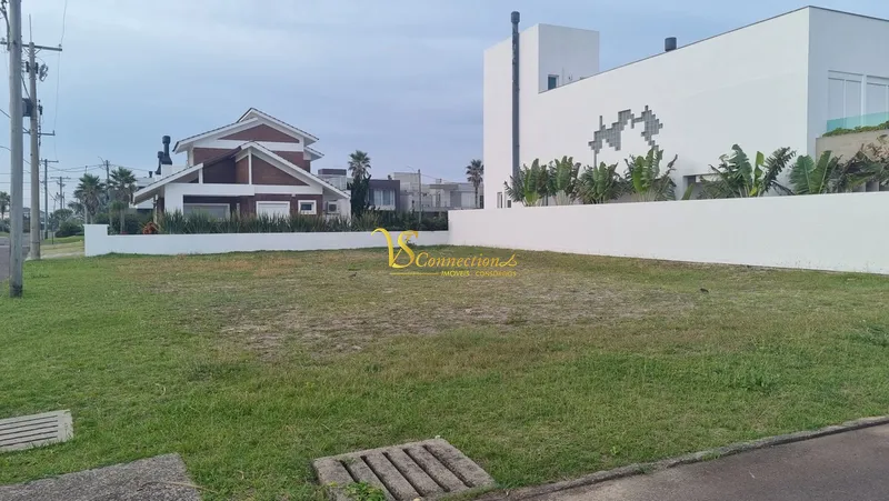 TERRENO À VENDA, ATLÂNTIDA SUL, CONDOMÍNIO ATLÂNTICO VILLAS CLUB: 4ª foto da galeria de imagens do imóvel