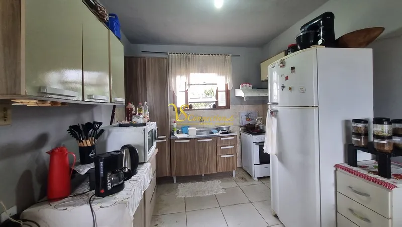 Casa à venda com laje em Atlântida Sul: 5ª foto da galeria de imagens do imóvel