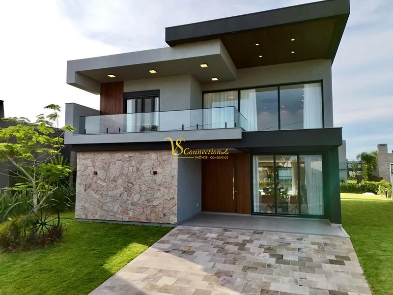 EXCELENTE SOBRADO COM PISCINA!: 1ª foto da galeria de imagens do imóvel