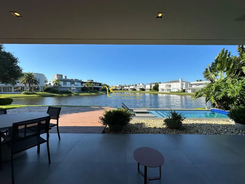SOBRADO À VENDA 5 SUITES !!!: 6ª foto da galeria de imagens do imóvel