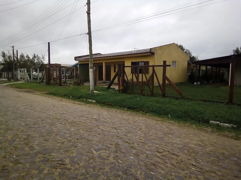 Casa a venda em imbé: 6ª foto da galeria de imagens do imóvel