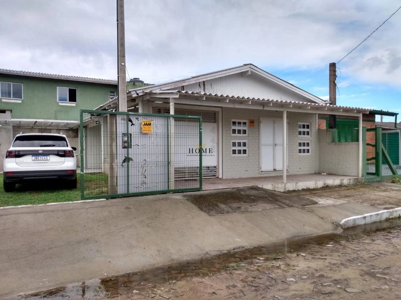 Casa à venda em Imbé: 1ª foto da galeria de imagens do imóvel