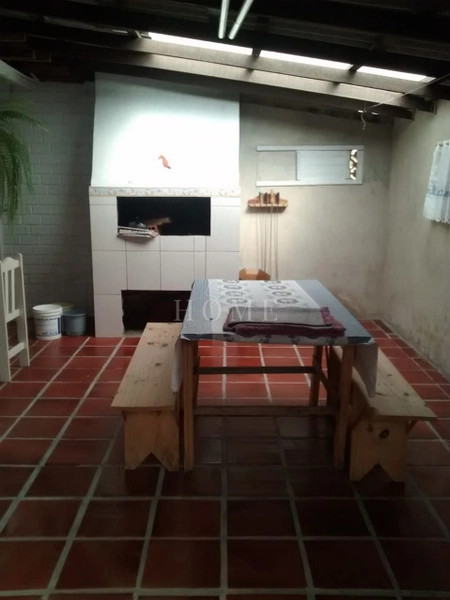 Casa à venda: 3ª foto da galeria de imagens do imóvel