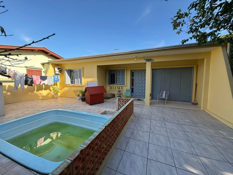 Casa à venda em Imbé: 2ª foto da galeria de imagens do imóvel