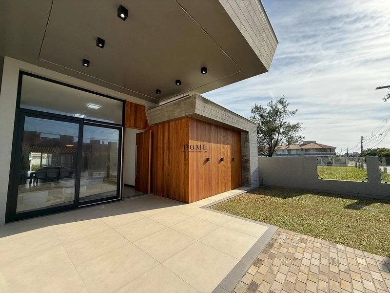 Casa à venda em Xangri-lá: 2ª foto da galeria de imagens do imóvel
