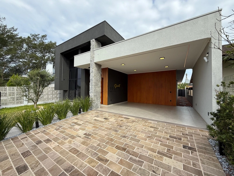 Casa à venda em Xangri-lá: 2ª foto da galeria de imagens do imóvel