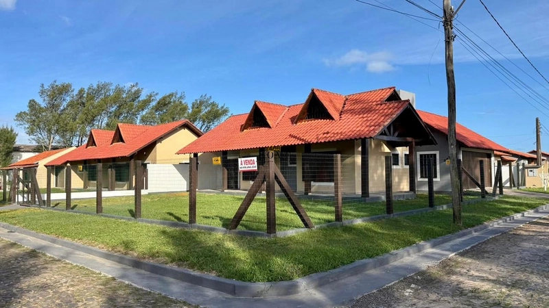 Casa à venda em Tramandaí: 1ª foto da galeria de imagens do imóvel