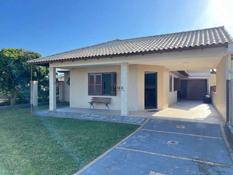 Casa à venda no centro de Imbé: 4ª foto da galeria de imagens do imóvel