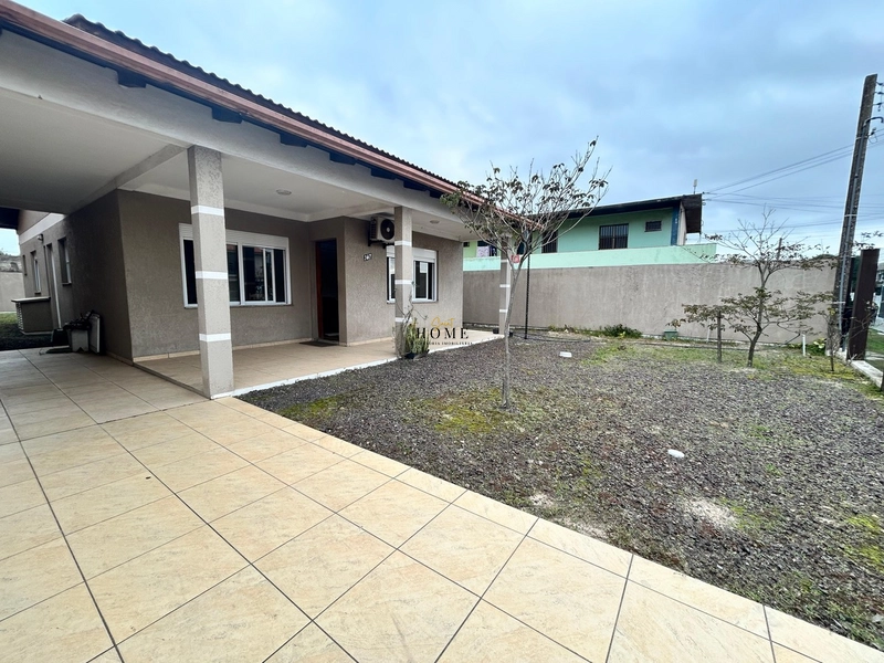 Casa no centro de Imbé: 2ª foto da galeria de imagens do imóvel