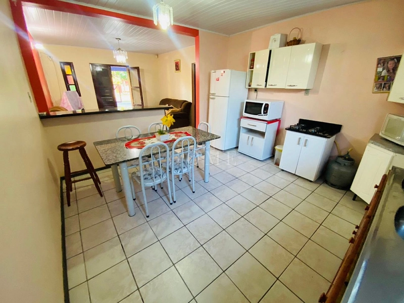Casa à venda: 3ª foto da galeria de imagens do imóvel