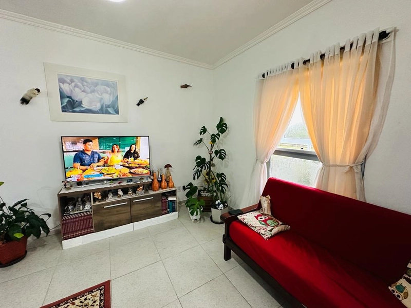 Casa no centro de Mariluz: 3ª foto da galeria de imagens do imóvel
