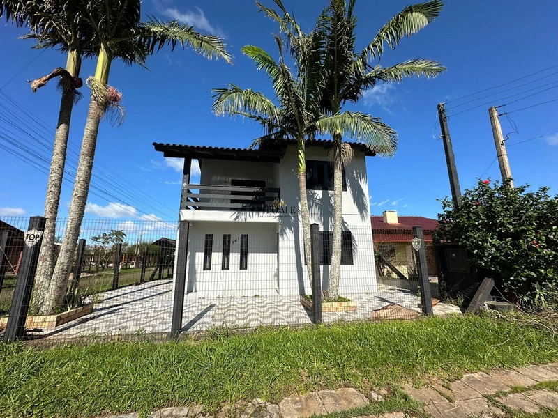Casa à venda próxima ao mar: 2ª foto da galeria de imagens do imóvel