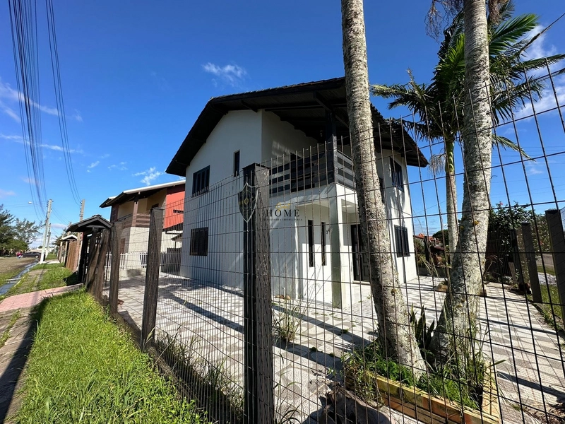 Casa à venda próxima ao mar: 3ª foto da galeria de imagens do imóvel