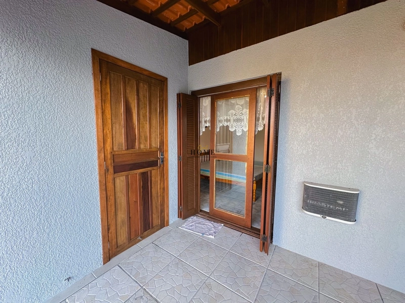 Casa em Mariluz com excelente localização próxima ao mar: 9ª foto da galeria de imagens do imóvel