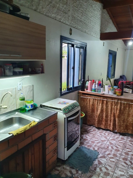 Casa em Santa Teresinha: 6ª foto da galeria de imagens do imóvel