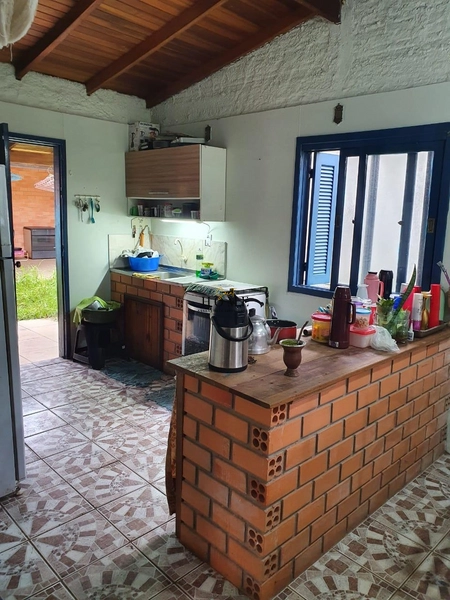 Casa em Santa Teresinha: 4ª foto da galeria de imagens do imóvel