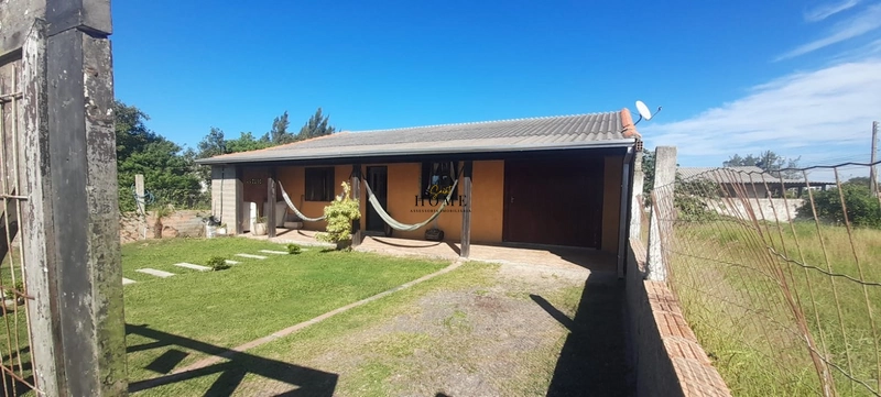 Casa à venda em Imbé: 1ª foto da galeria de imagens do imóvel