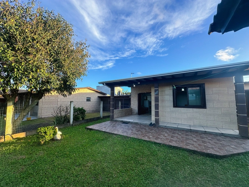 Casa à venda em Mariluz: 2ª foto da galeria de imagens do imóvel