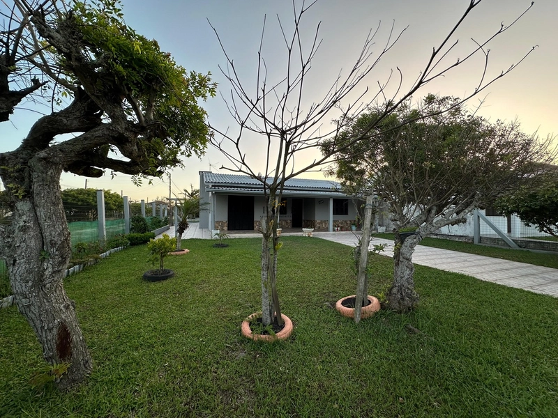 Casa à venda em Marisul: 2ª foto da galeria de imagens do imóvel