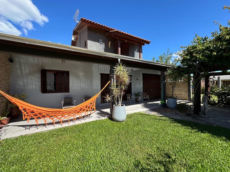 Casa à venda próxima ao mar: 2ª foto da galeria de imagens do imóvel