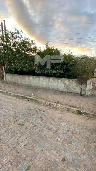 Terreno: 1ª foto da galeria de imagens do imóvel