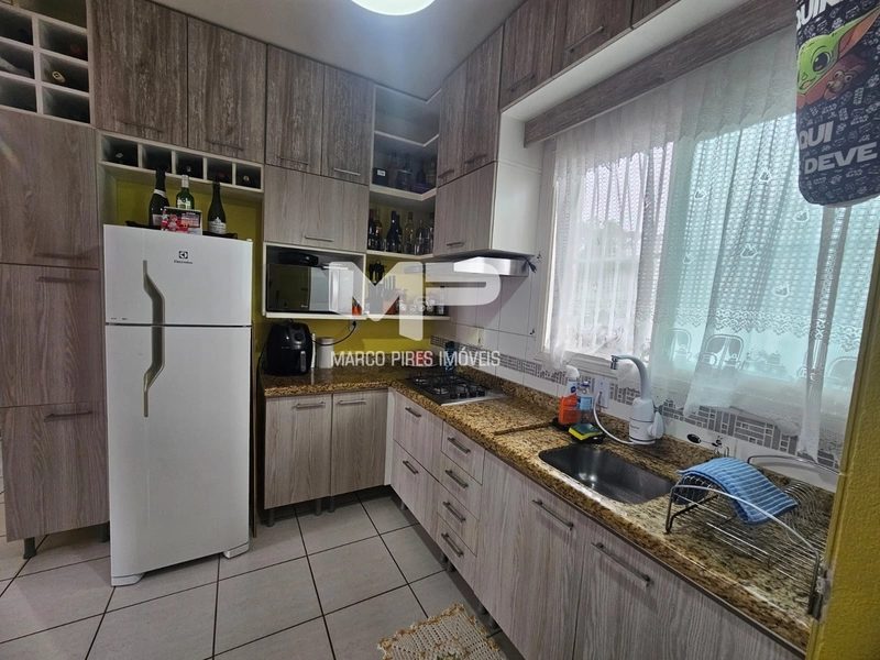 Apartamento superior: 6ª foto da galeria de imagens do imóvel