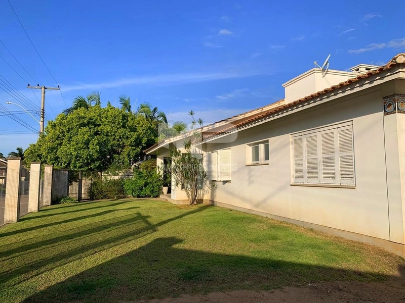 Casa: 2ª foto da galeria de imagens do imóvel