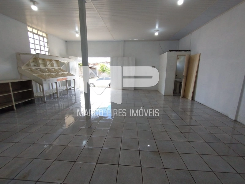 : 2ª foto da galeria de imagens do imóvel