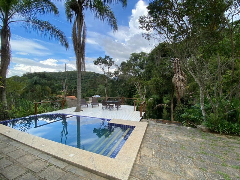 CONDOMÍNIO DE CASAS NO CARANGOLA: 2ª foto da galeria de imagens do imóvel