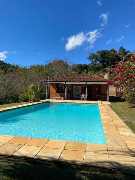 CASA EM ARARAS: 10ª foto da galeria de imagens do imóvel
