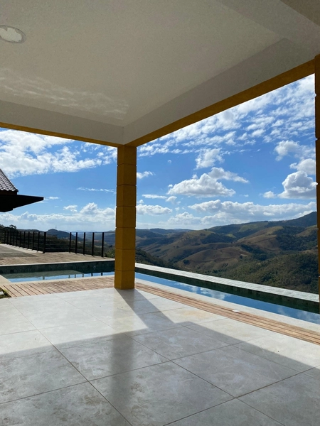 CASA EM SECRETÁRIO: 3ª foto da galeria de imagens do imóvel