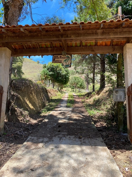 SITIO EM PATY DO ALFERES: 3ª foto da galeria de imagens do imóvel