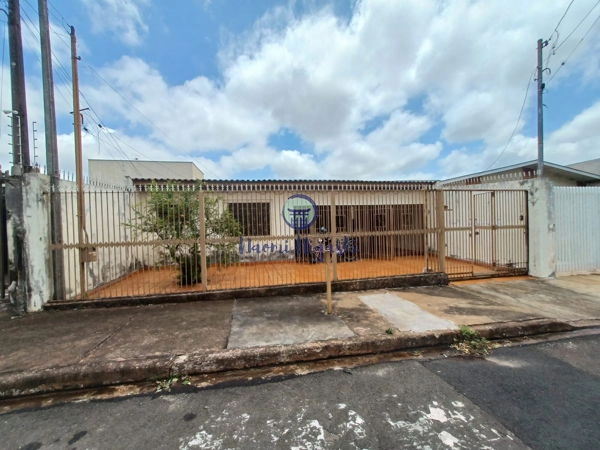 Casa: 2ª foto da galeria de imagens do imóvel