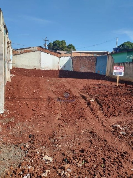 Terreno Comercial: 1ª foto da galeria de imagens do imóvel