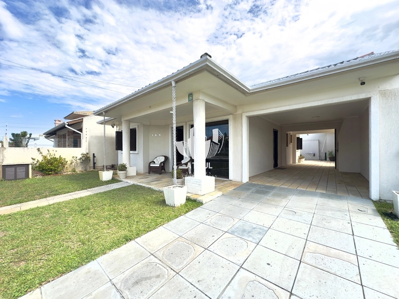 Imóvel a 150m de distância do mar: 2ª foto da galeria de imagens do imóvel