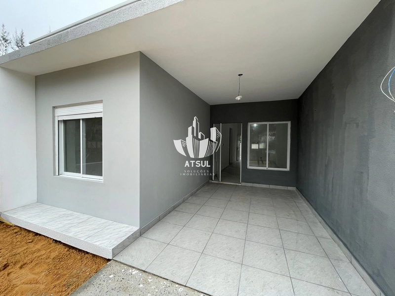 Casa Geminada à venda em Atlãntida Sul: 2ª foto da galeria de imagens do imóvel