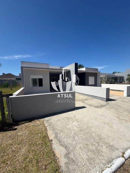 Casa Geminada à venda em Atlãntida Sul: 3ª foto da galeria de imagens do imóvel