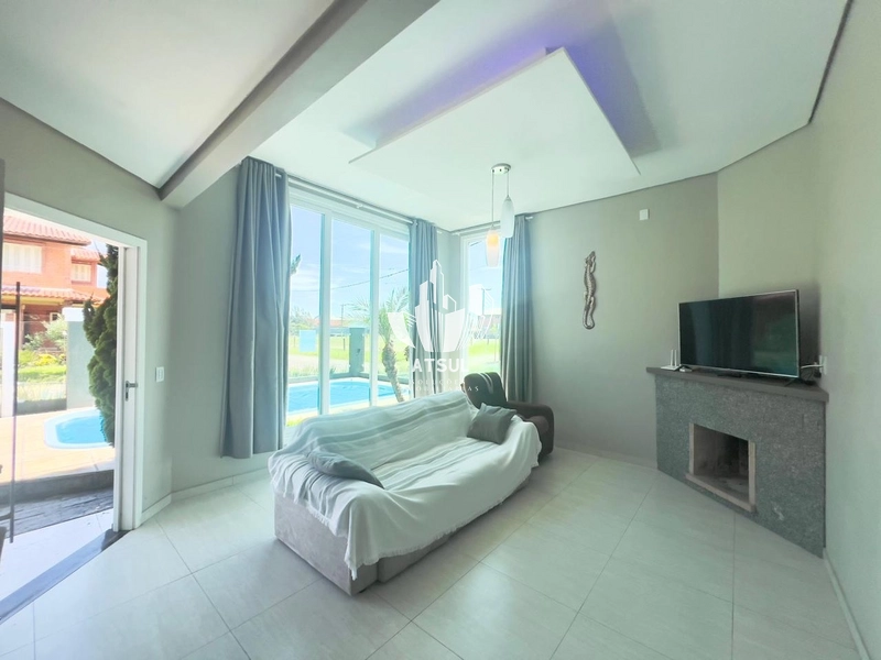 Casa à venda em Atlântida Sul: 3ª foto da galeria de imagens do imóvel