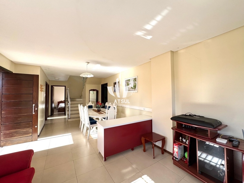 Sobrado à venda em Noiva do Mar: 4ª foto da galeria de imagens do imóvel